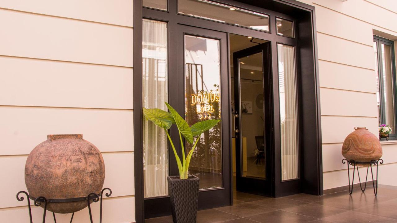 Monun Boutique Hotel ティラナ エクステリア 写真